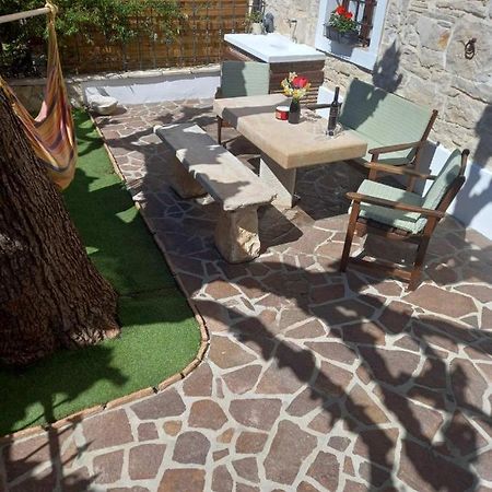 Casa Girasole Villa Buje Bagian luar foto