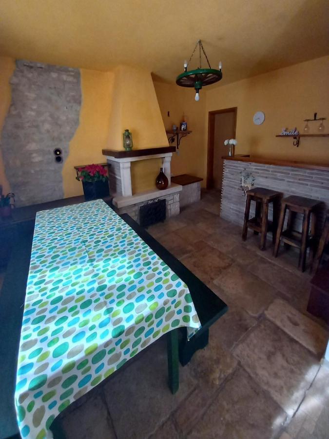 Casa Girasole Villa Buje Bagian luar foto